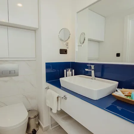Property With Sea View Батуми Экстерьер фото
