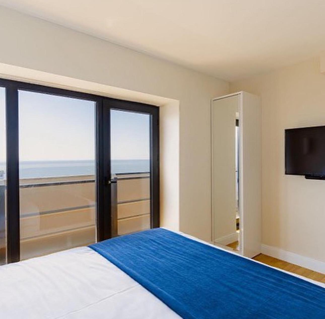 With Sea View Апартаменты *