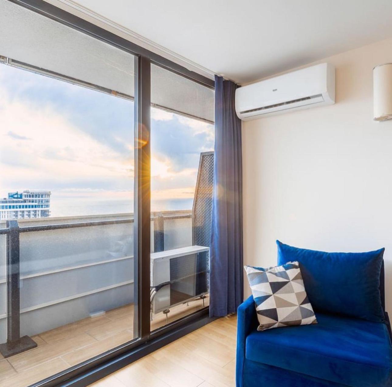 With Sea View Апартаменты *