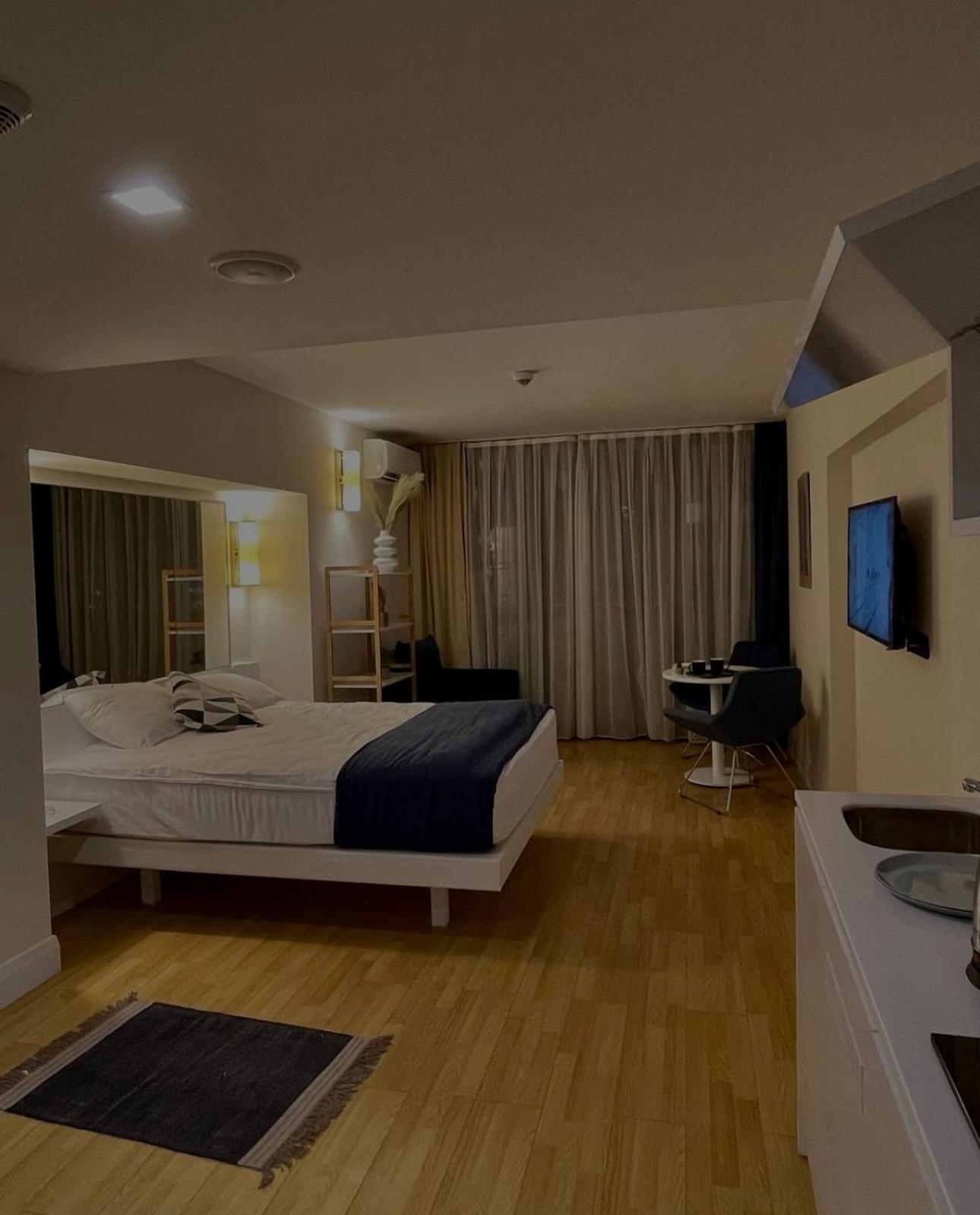 With Sea View Апартаменты *