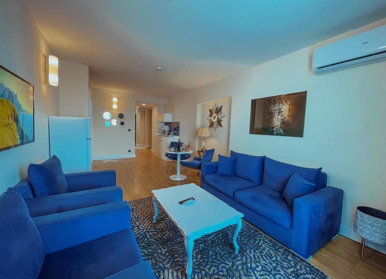Апартаменты With Sea View