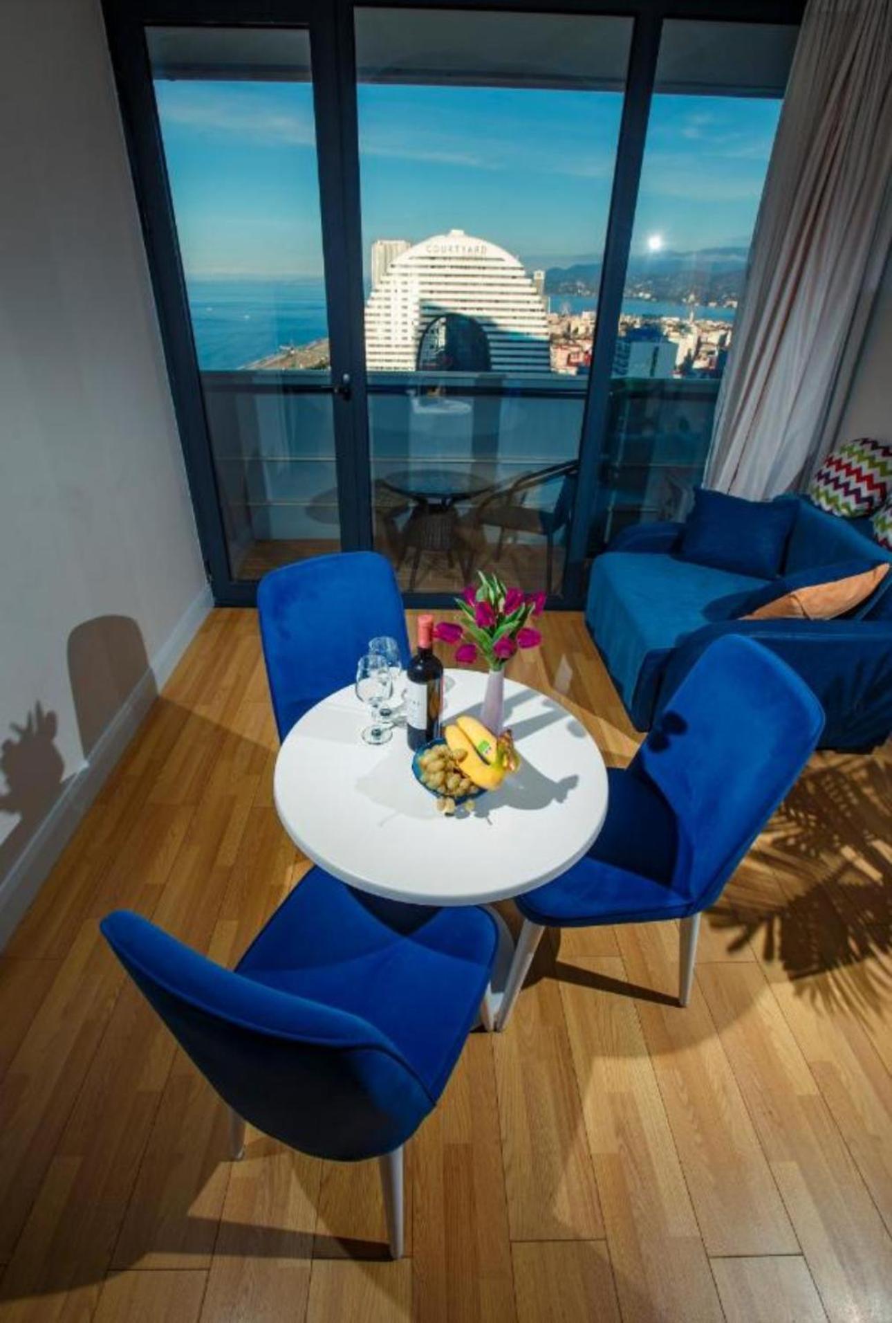 With Sea View Апартаменты