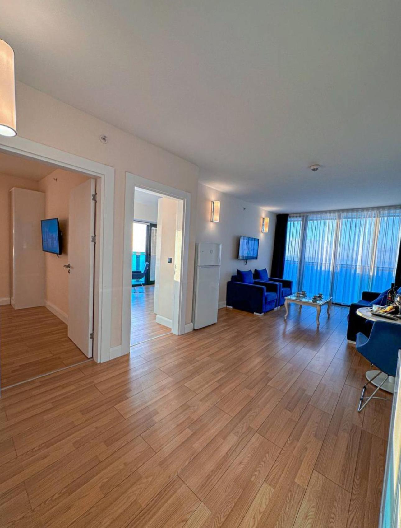 Апартаменты With Sea View *
