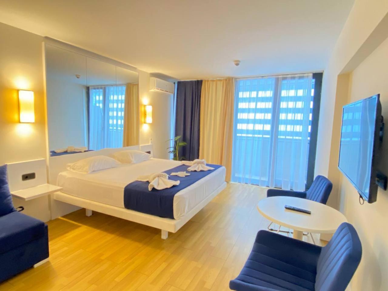 Апартаменты With Sea View