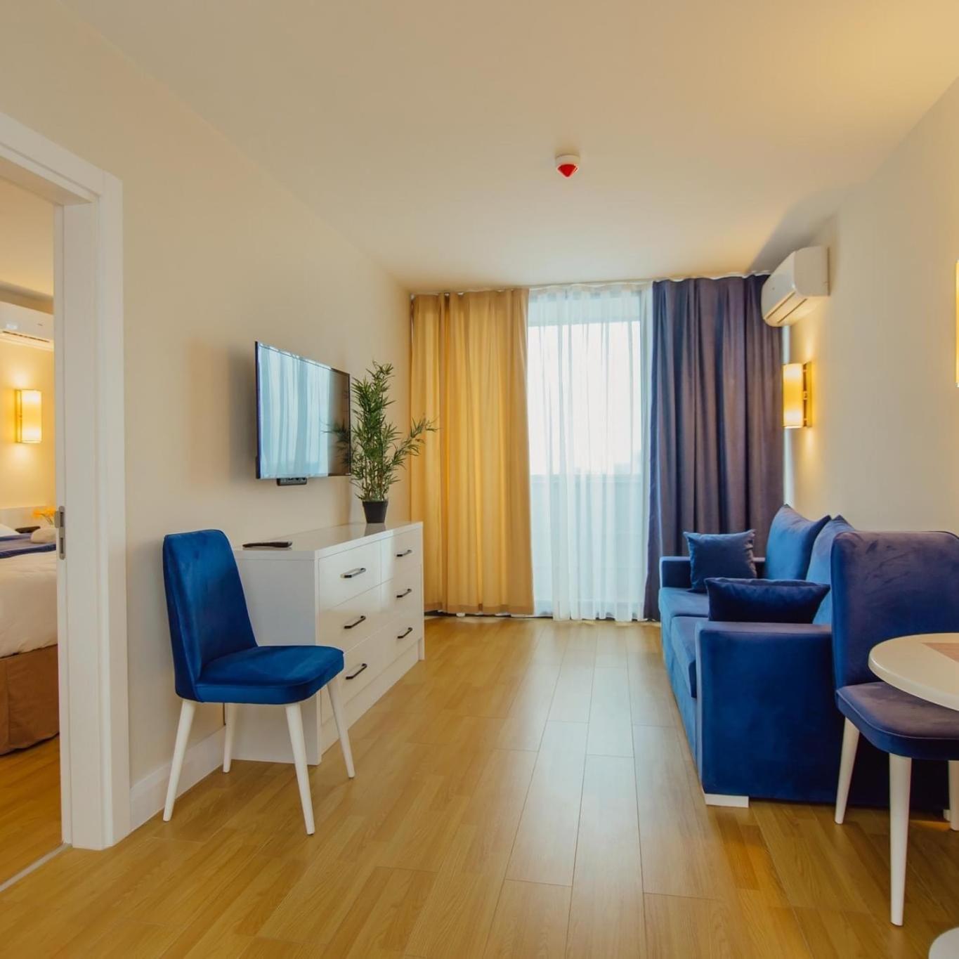 Апартаменты With Sea View