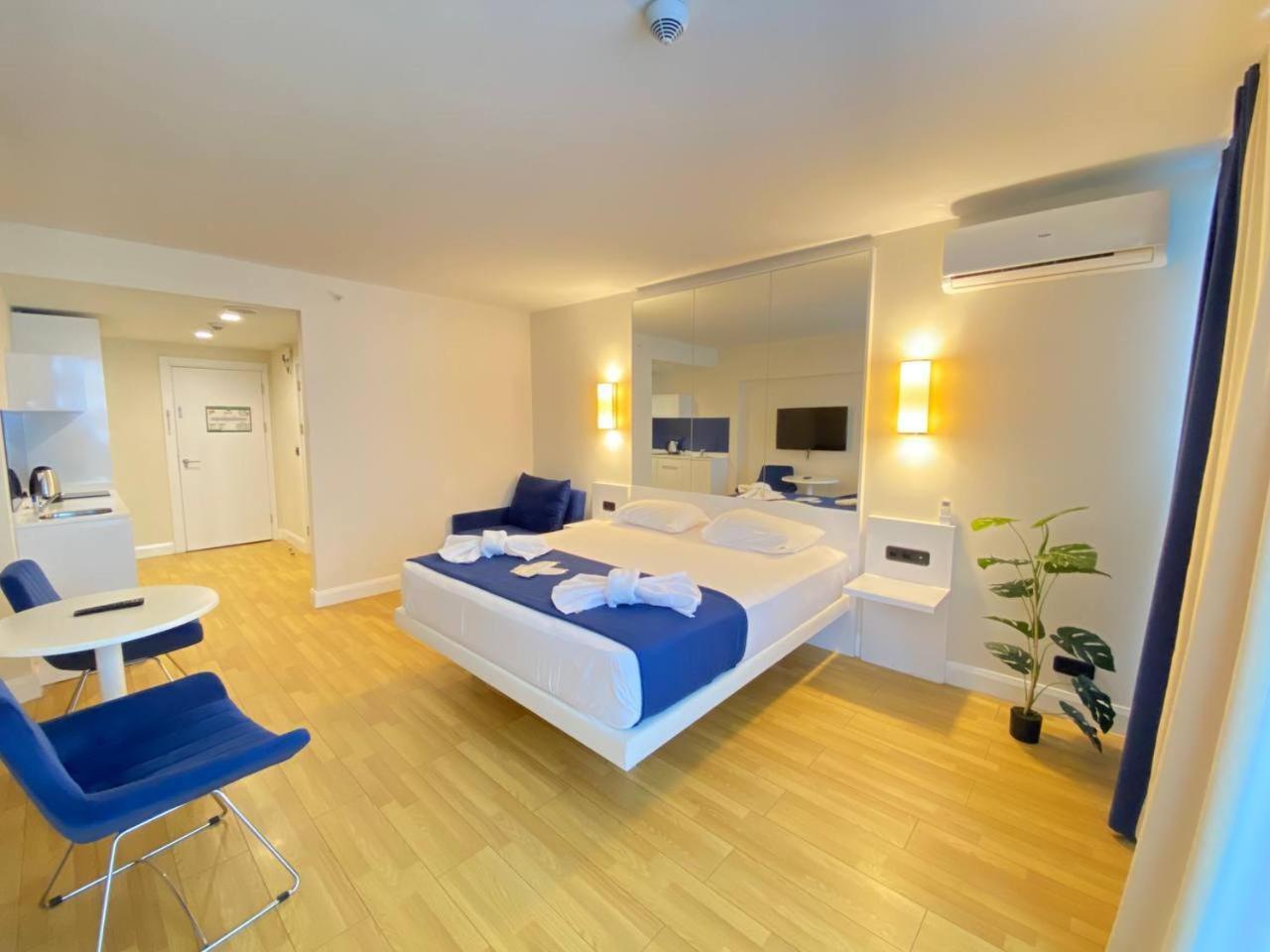Апартаменты With Sea View *
